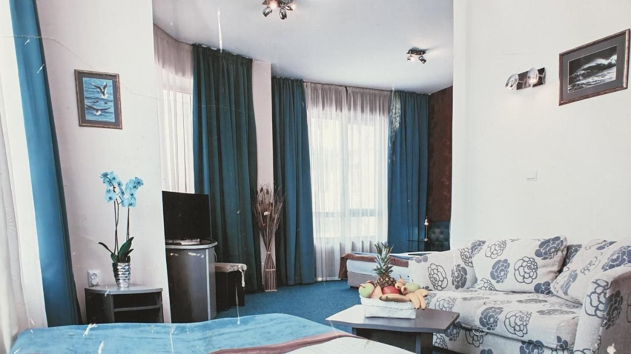 Отель Hotel Opera Plaza former City Mark hotel Варна-28