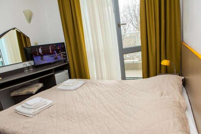 Отель Hotel Opera Plaza former City Mark hotel Варна-12