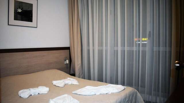 Отель Hotel Opera Plaza former City Mark hotel Варна-14
