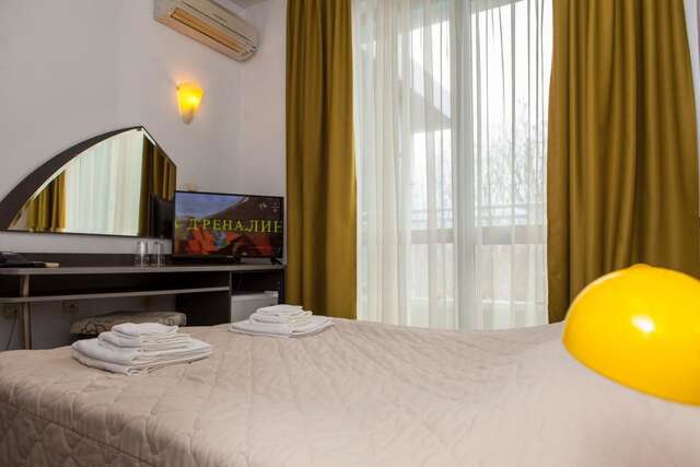 Отель Hotel Opera Plaza former City Mark hotel Варна-15