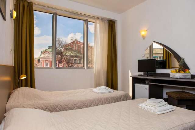 Отель Hotel Opera Plaza former City Mark hotel Варна-29